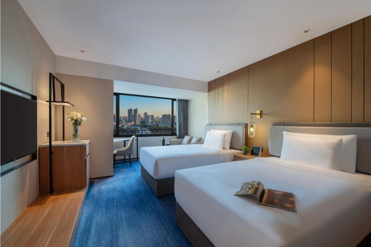Guangzhou Hotel - Free Shuttle Bus To Exhibition Center During Canton Fair Period Bagian luar foto