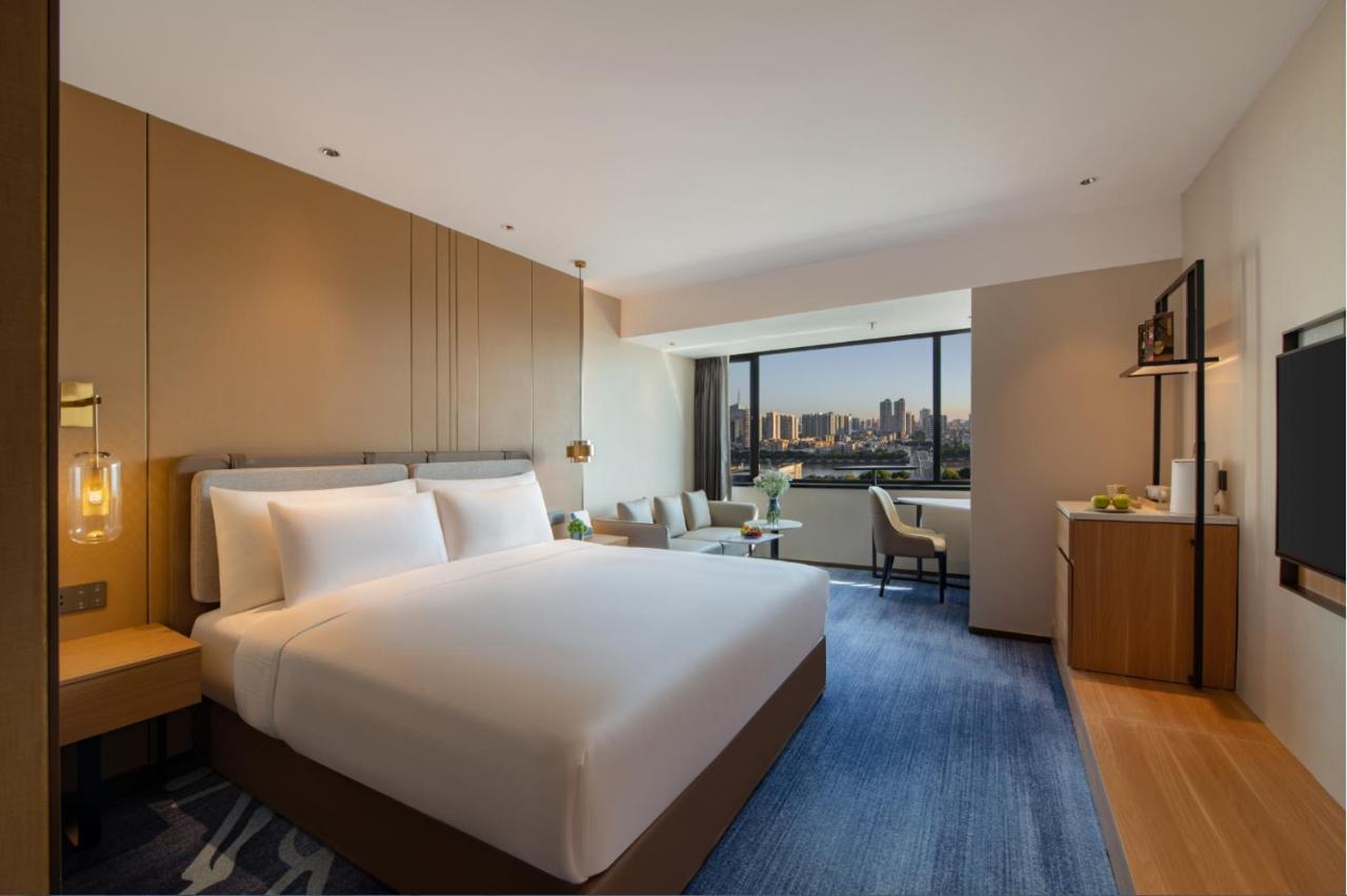 Guangzhou Hotel - Free Shuttle Bus To Exhibition Center During Canton Fair Period Bagian luar foto